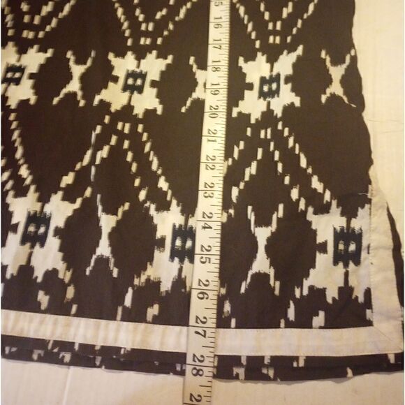 M collection V neck geometric print tunic - Picture 5 of 8